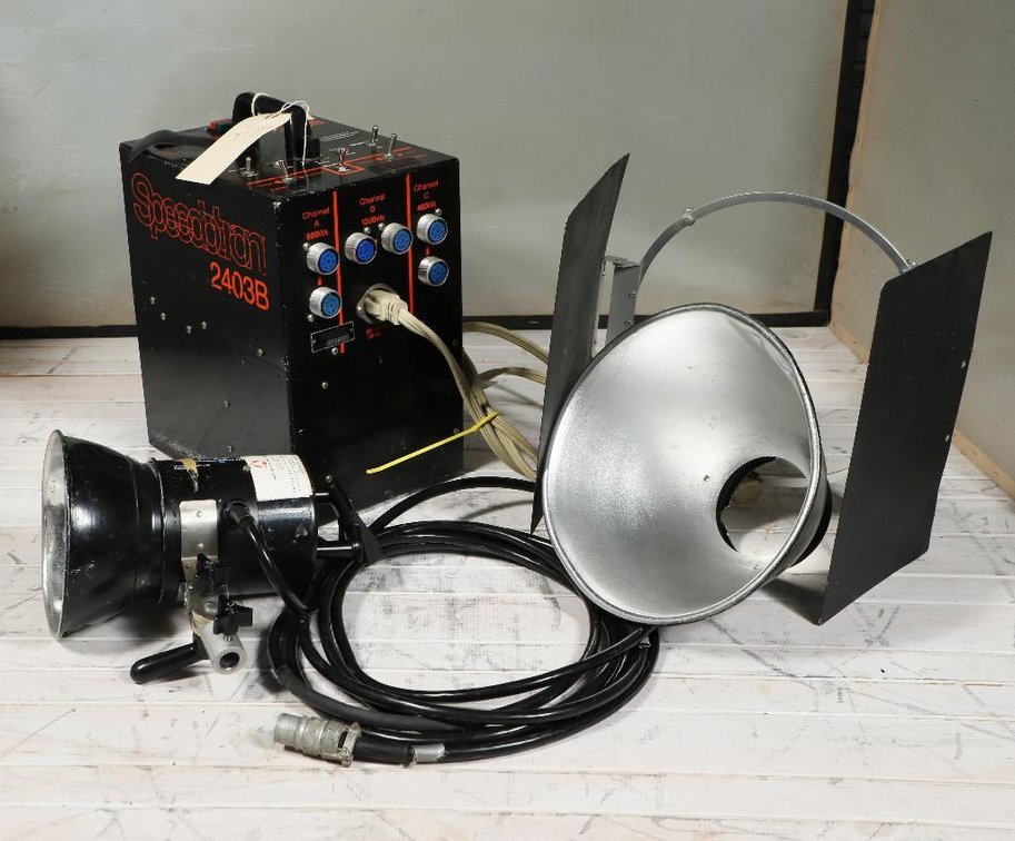 Speedotron Strobe light