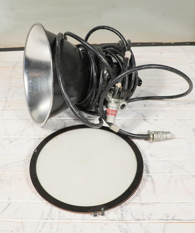 Speedotron Strobe light