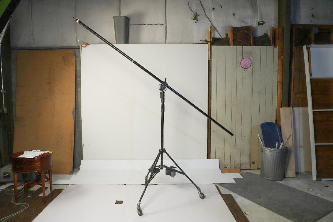 Manfrotto/Calumet Boom Arm Light Stand on Casters