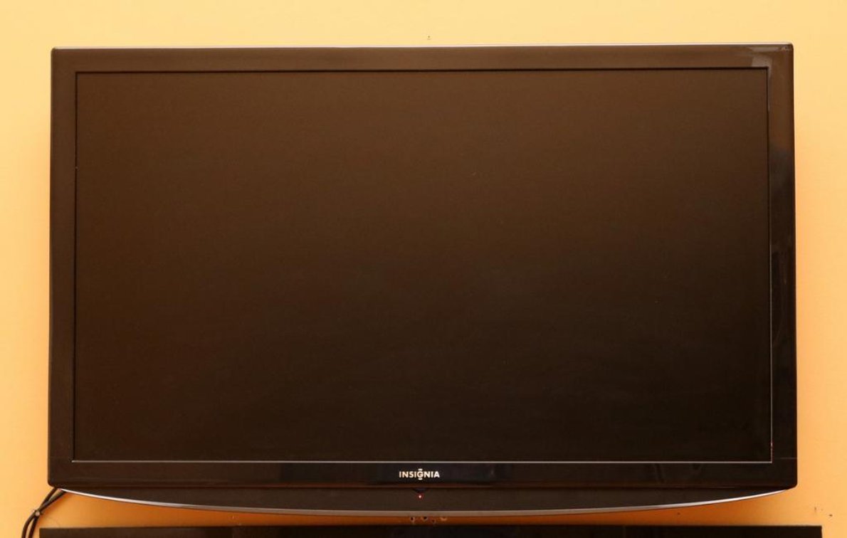 Insignia Flat Screen TV