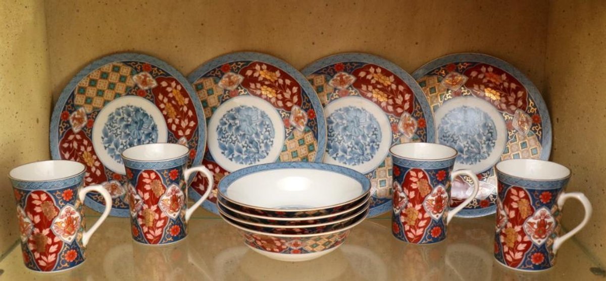Luncheon Service for Four from Smithsonian Institution
