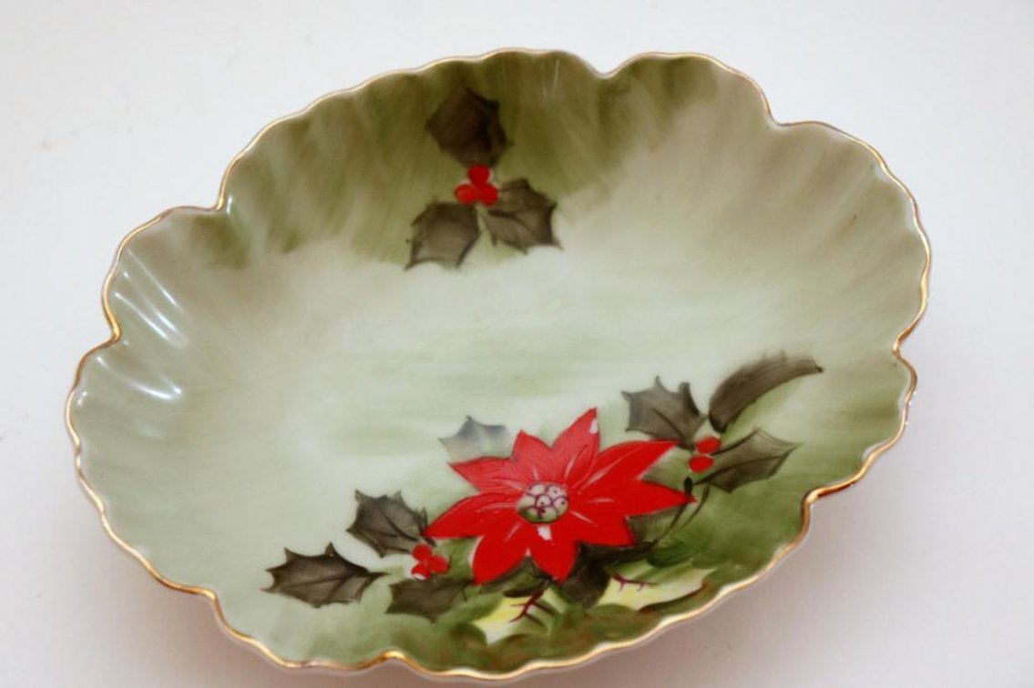 Lefton Porcelain Poinsettia Floral Berry Bowl