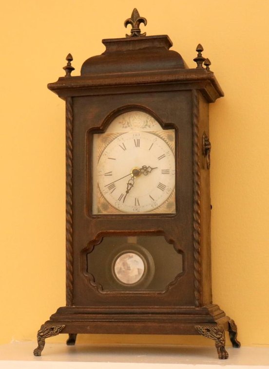 Wooden Mantle Clock with Fleur-de-Lis Accenting