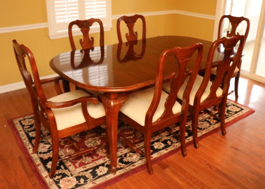 Cherry Finished Dining Table and Chairs