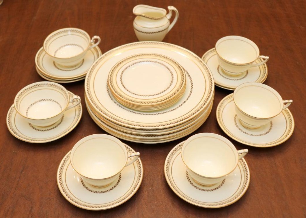 Royal Doulton English China, "The Repton" Pattern