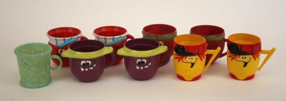 Eight Pillsbury Funny Face Plastic Mugs