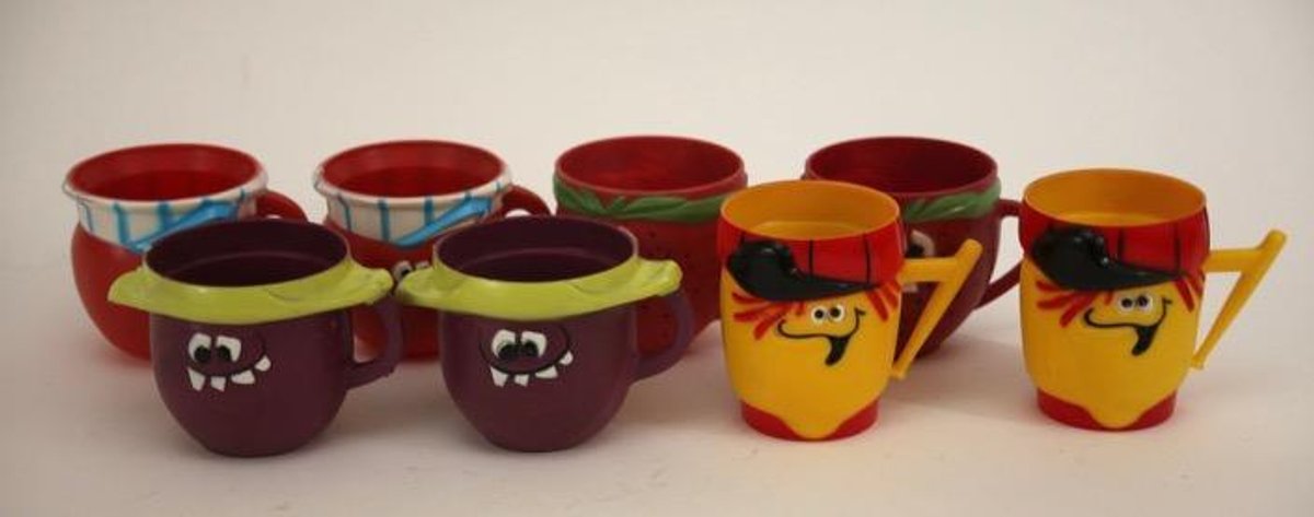 Eight Pillsbury Funny Face Plastic Mugs