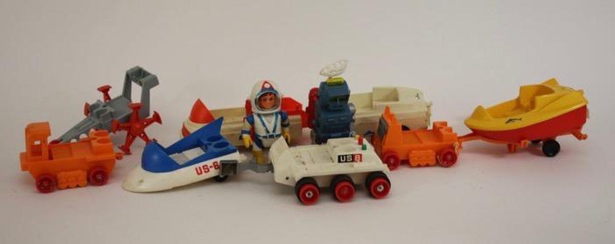 1969 Billy Blastoff Figures and vehicles
