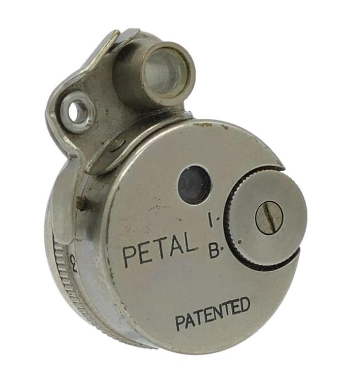 Petal B Japanese Camera