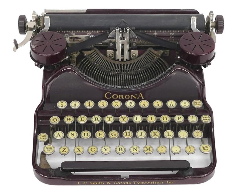 LC Smith & Corona Maroon No. 4 Typewriter