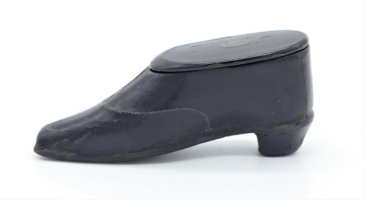 Victorian Lacquerware Snuff Box 'Shoe"