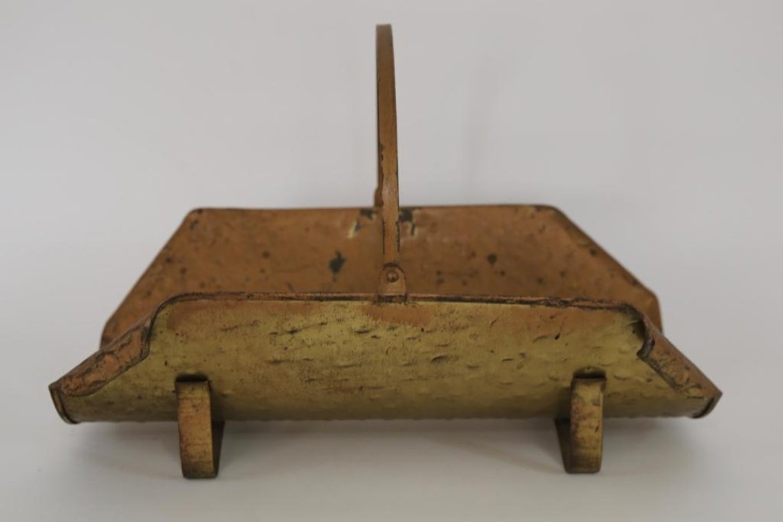Hammered Metal Log Holder
