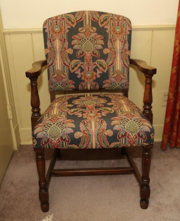 Fauteuil Style Chair