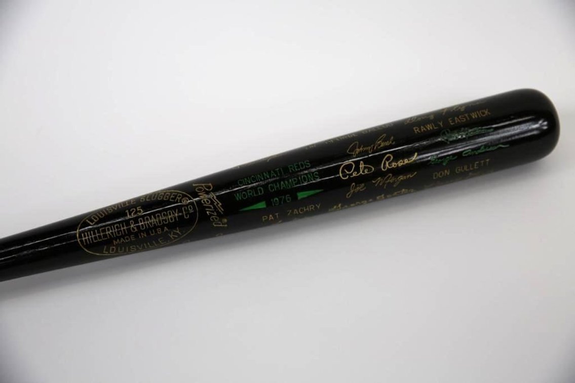 Cincinnati Reds World Champions- 1976 Team Bat