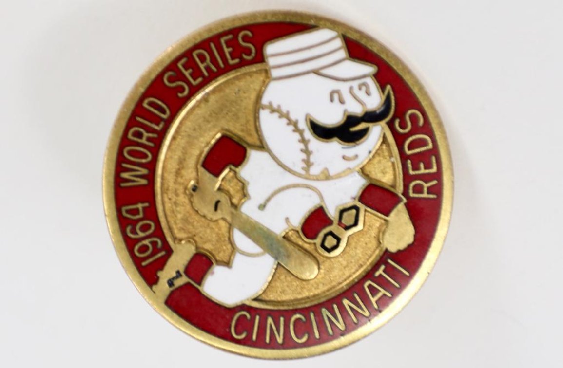 1964 World Series Cincinnati Reds Press Pin