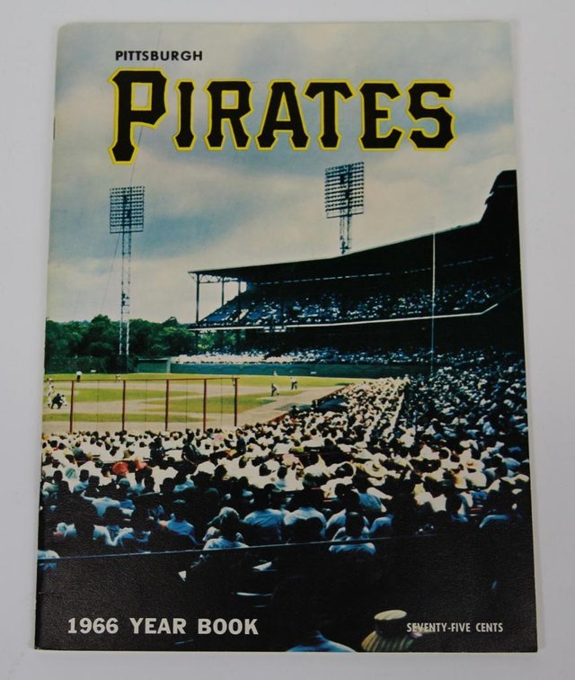 Pittsburgh Pirates Yearbook, 1966