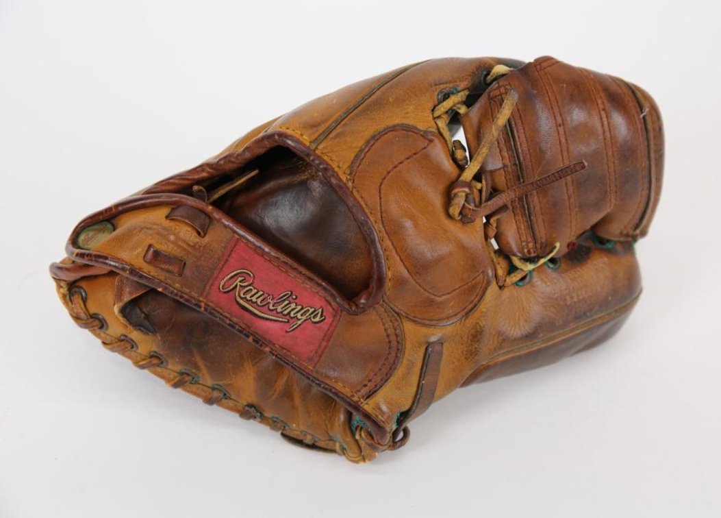 1950s Stamped Hank Bauer Glove