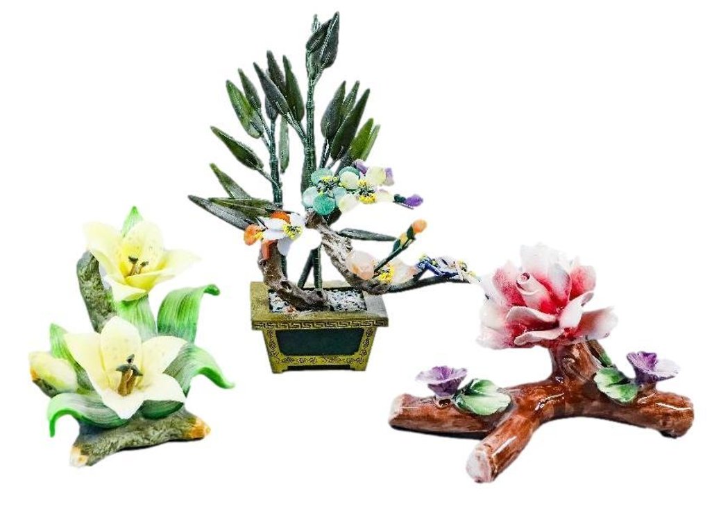 Decorative Porcelain Flowers Including Capodimonte