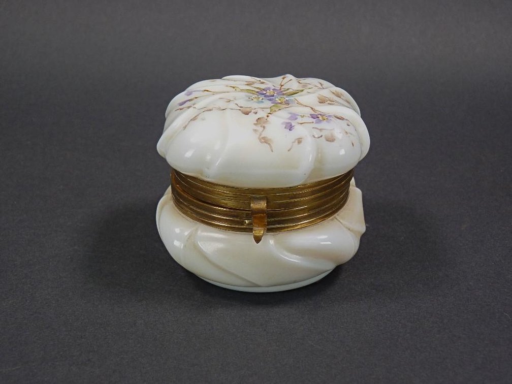 White Wave Crest Glass Jewel Casket Dresser Box
