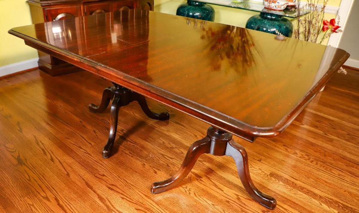 Image for Absolute Downsizing Auction in Windy Hills