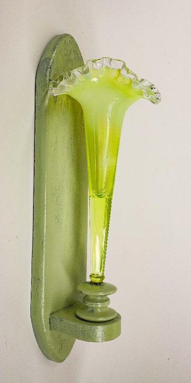 Vaseline Uranium Opalescent Epergne Trumpet