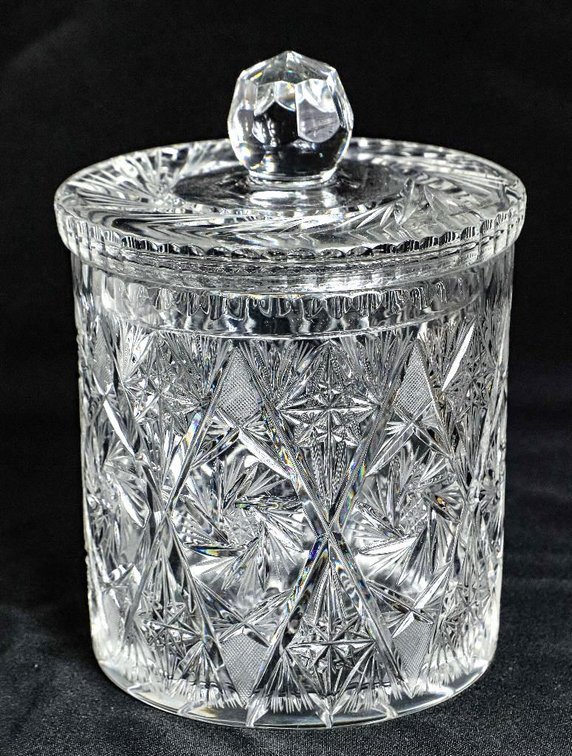 Wheel Cut Covered Biscuit Jar