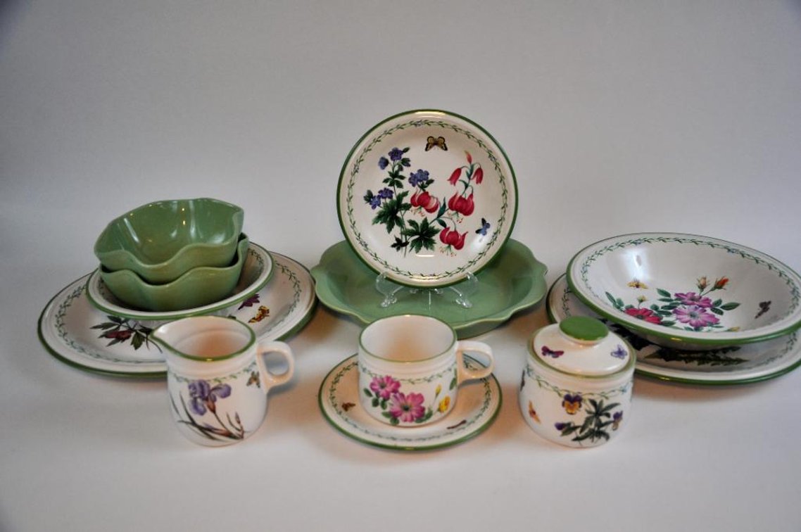 Studio Nova "Garden Bloom" Dinner Service for Eight