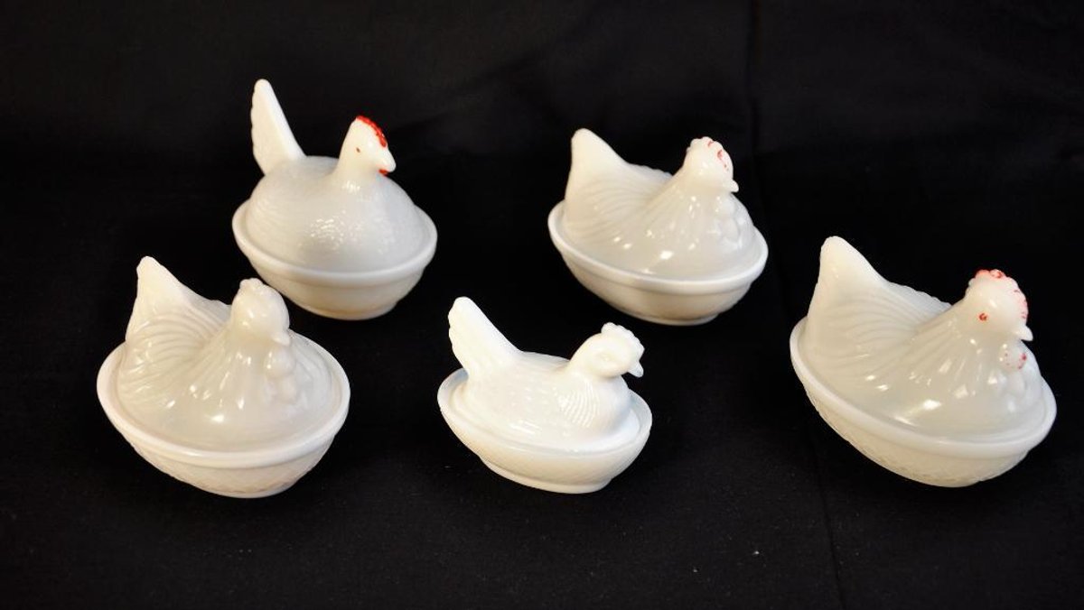Five Vintage Milk Glass Hens on Nests