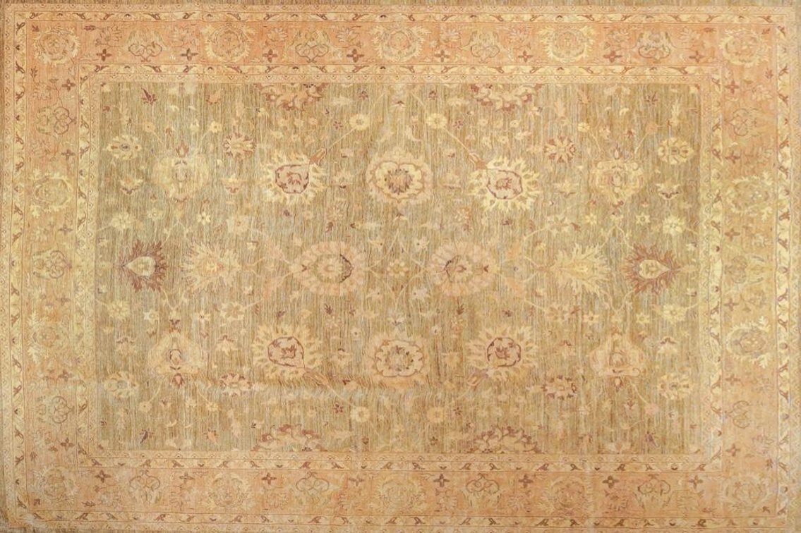 Hand Knotted Wool Mahal From Pakistan