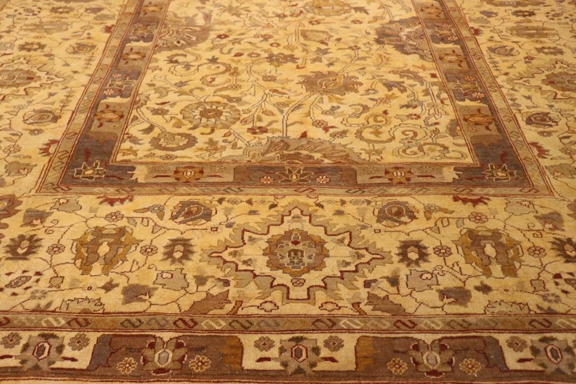 Hand Knotted Wool Oushak From Pakistan