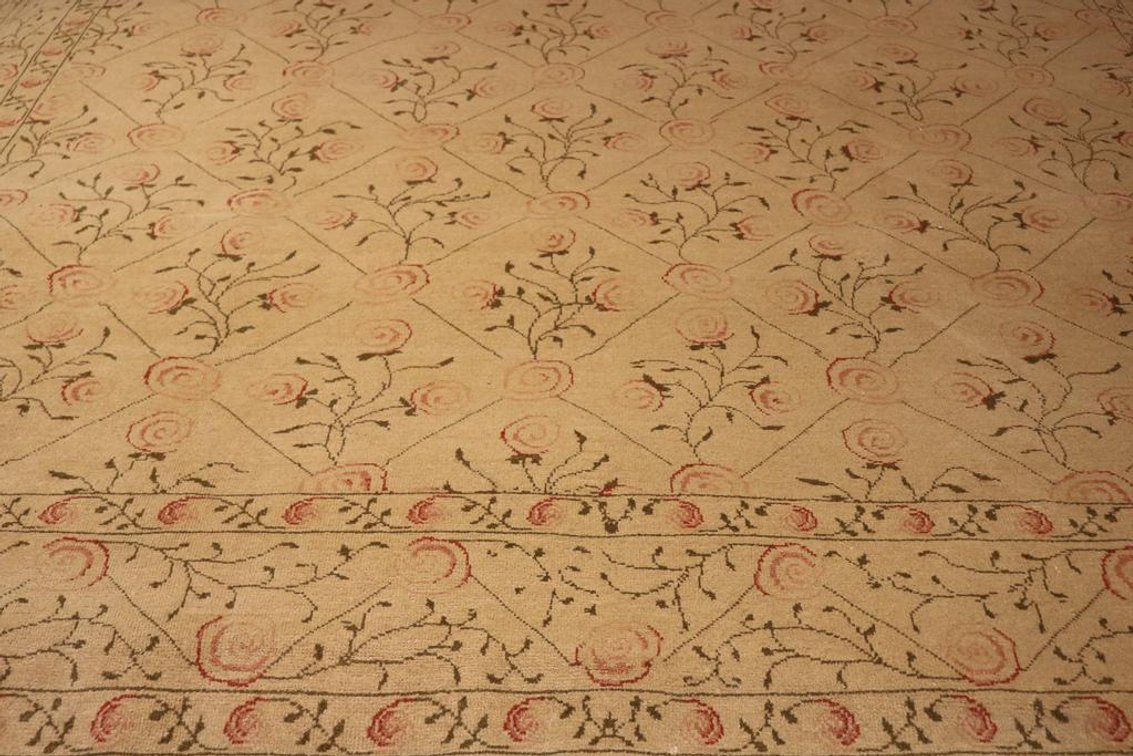 Hand Knotted Wool Tabriz From Romania