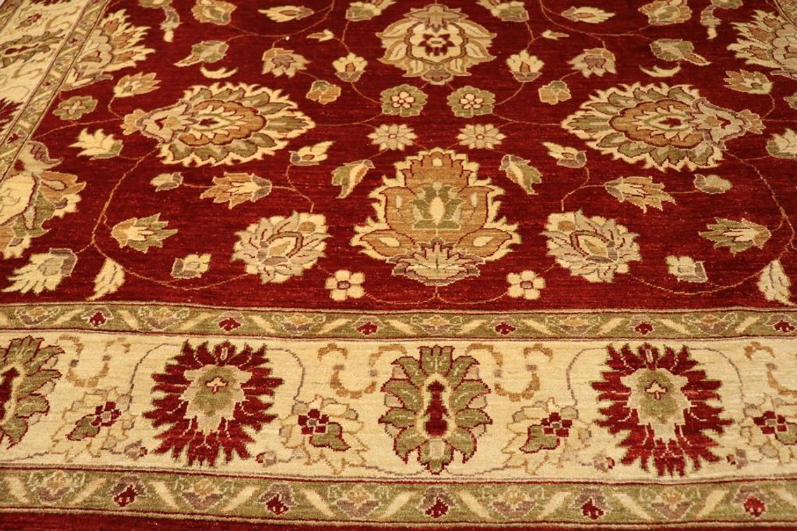 Hand Knotted Wool Mahal From Pakistan