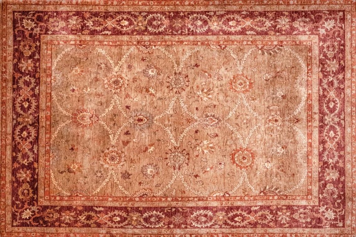Hand Knotted Wool Mahal From Pakistan