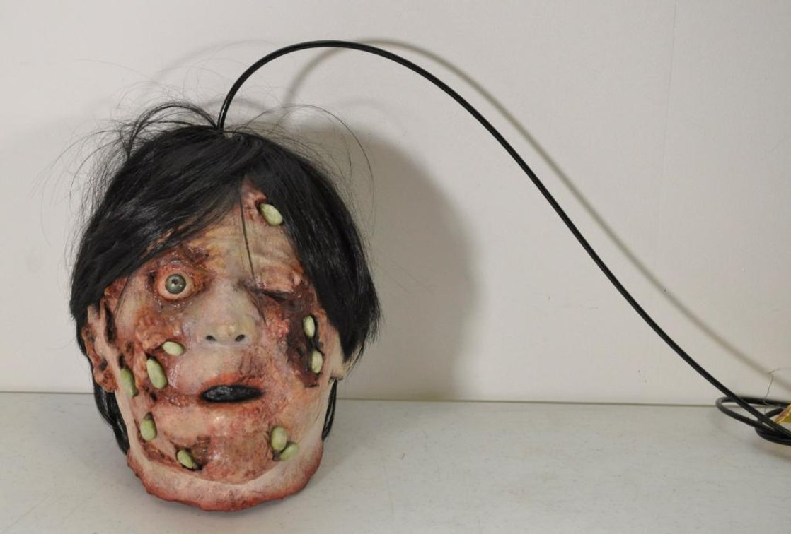 Hanging Head Maggot Face (Lot A)