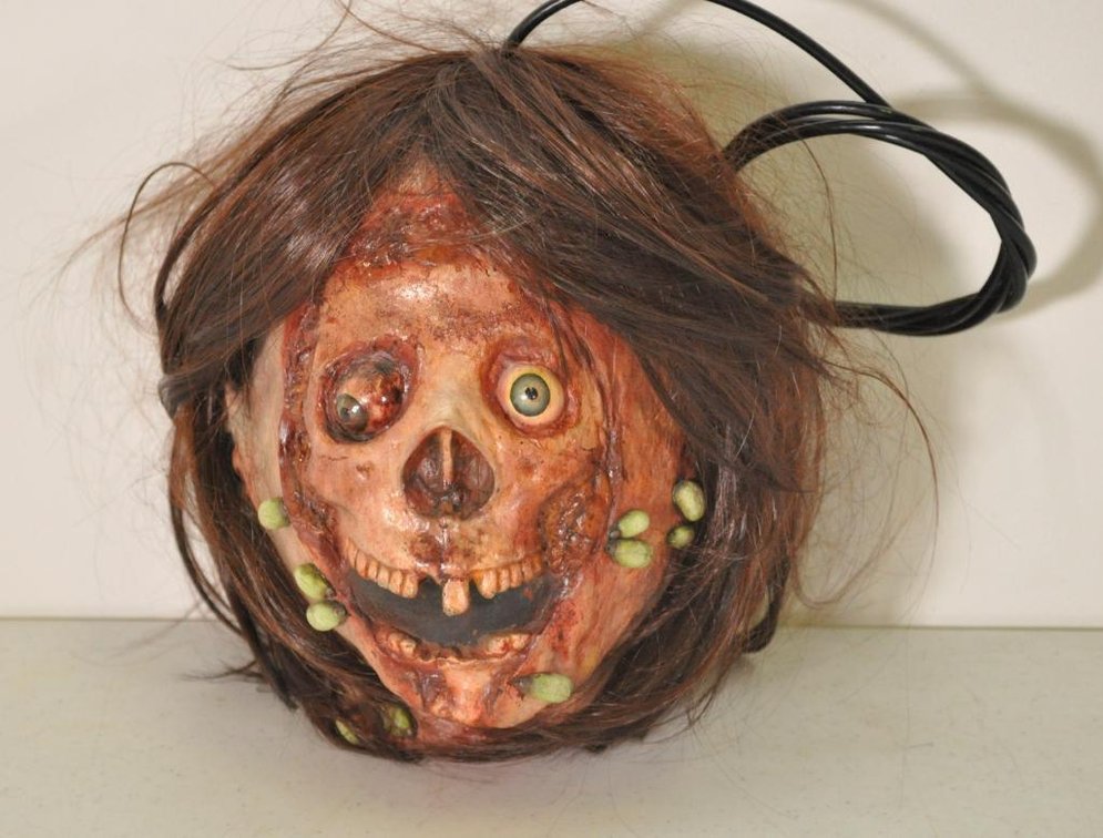 Hanging Head Maggot Face (Lot D)