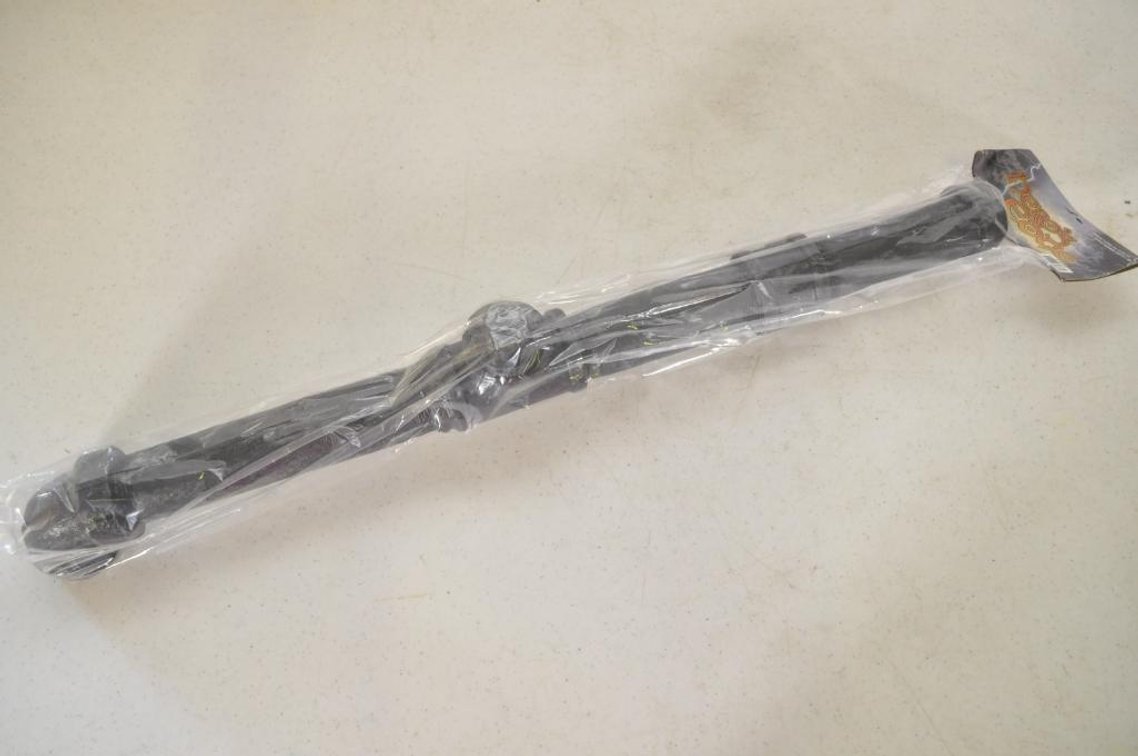 Large Pipe Hand Prop (Lot F)