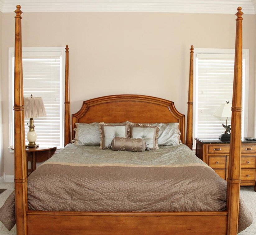 Luxe Versailles King-Size Comforter Set