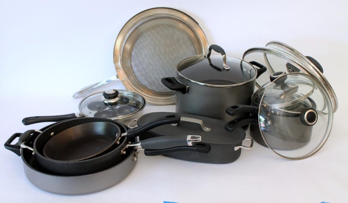 Set of Cookware