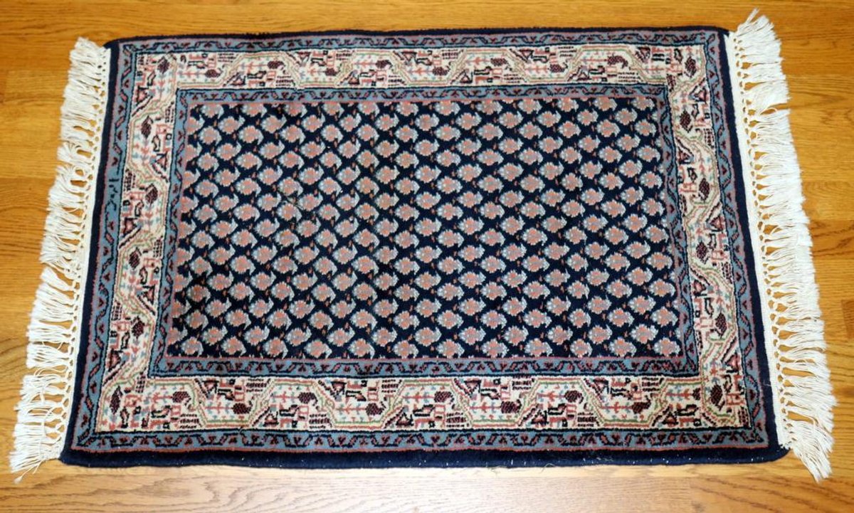 100% Wool Indian Rug