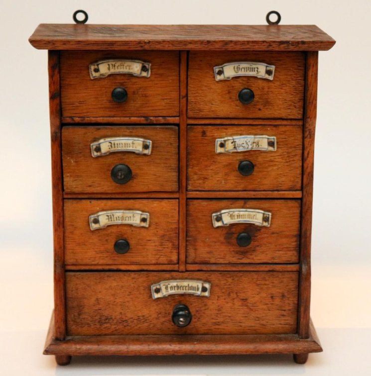 Oak Spice Box