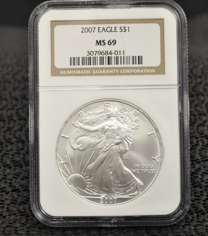 2007 Silver Eagle Dollar, Graded MS-69