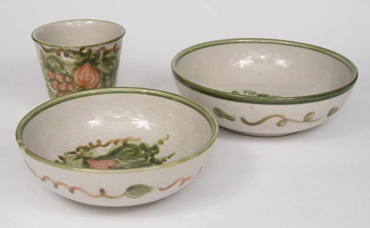 Louisville Stoneware Bowls and Utensil Holder