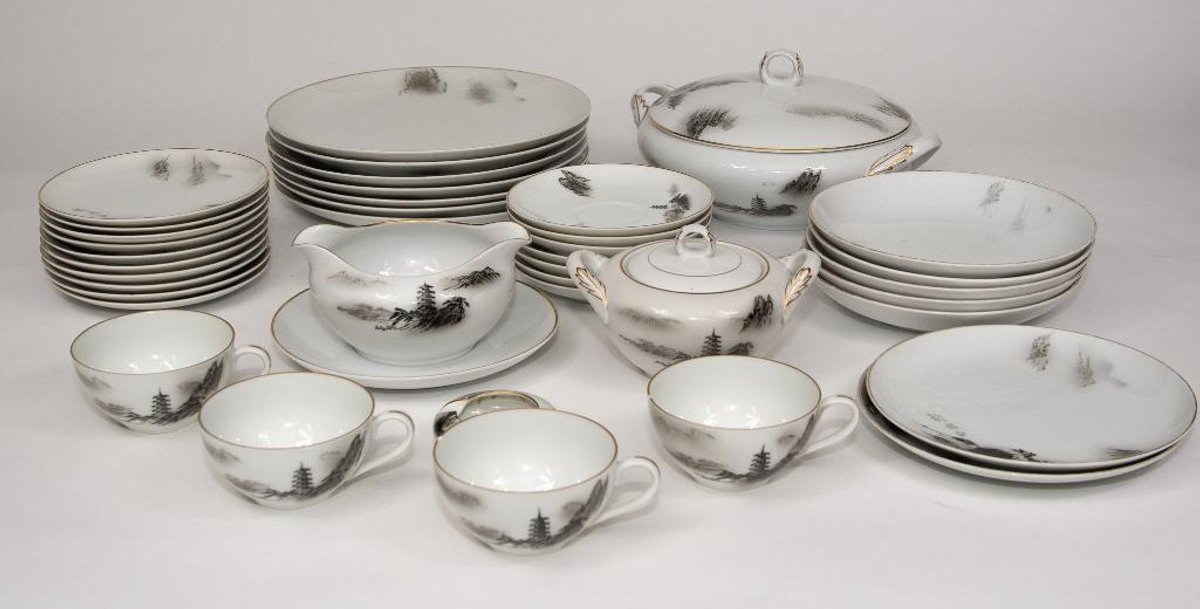 Set of Handpainted Fukagawa China