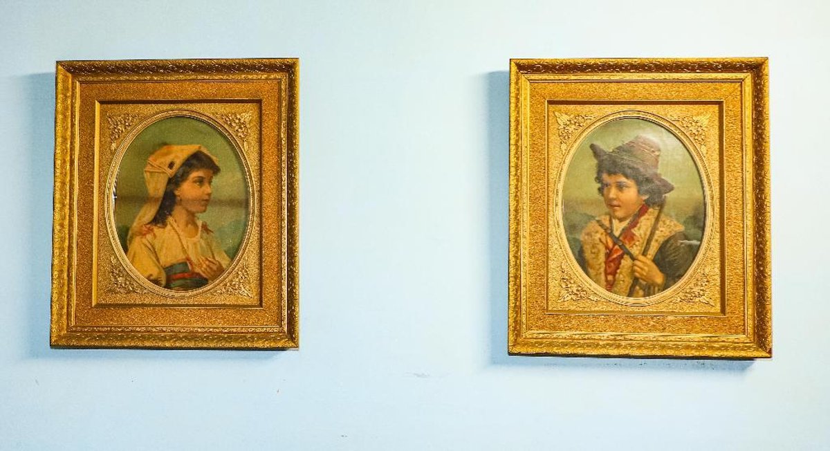 Pair of Antique Framed Children's Portraits Prints