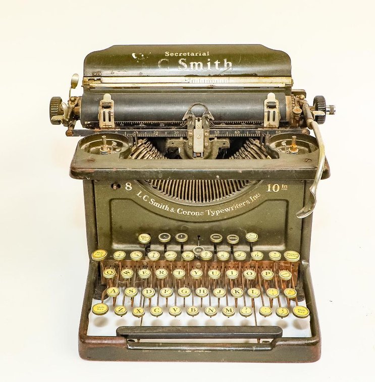 Circa 1940 Smith & Corona Typewriter
