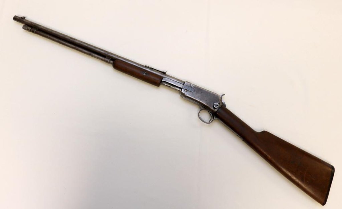 Winchester .22 cal pump action rifle, model 1905