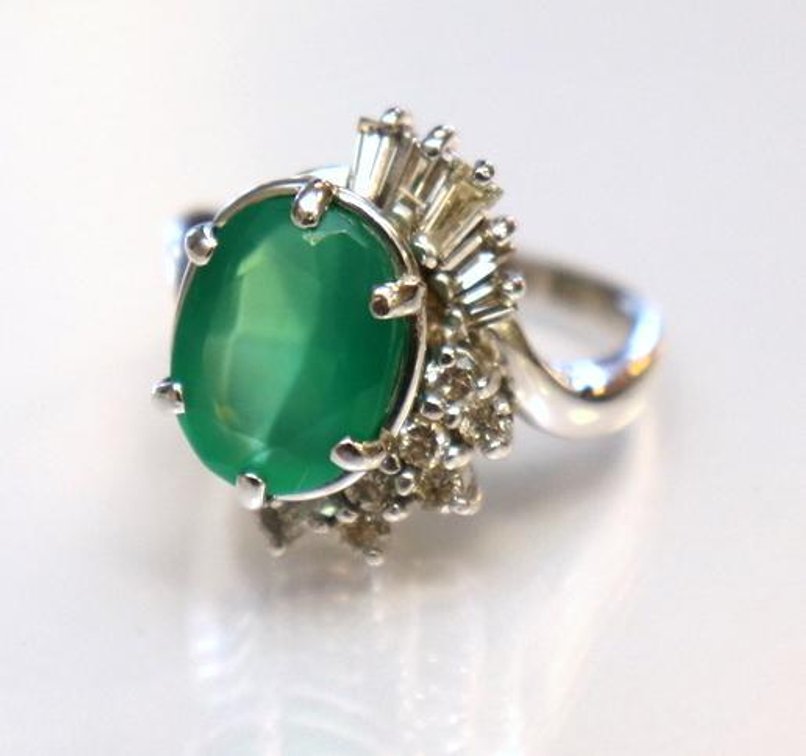 Stunning 14k white gold ring with chalcedony and moissianite diamonds