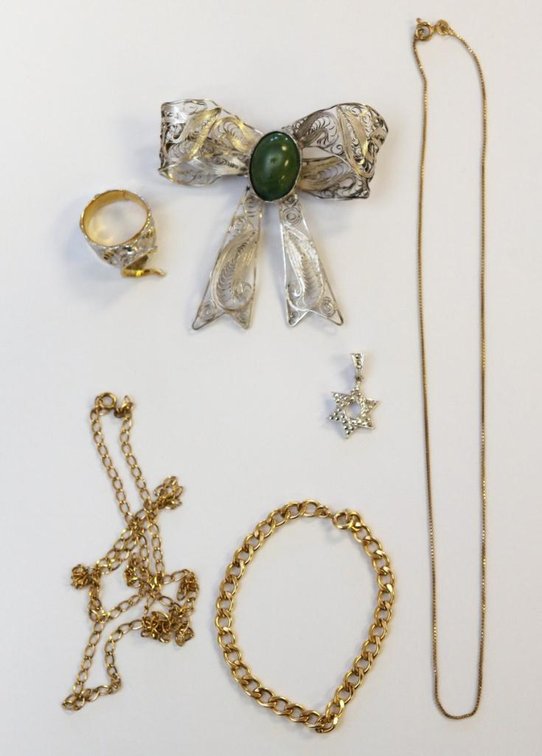 Assorted sterling and gold-filled pieces