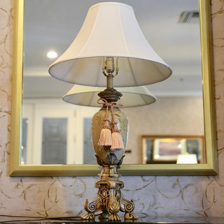 Ceramic Urn Table Lamp