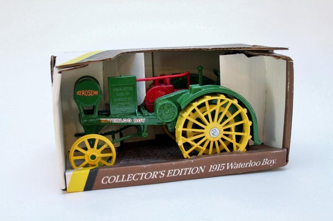 Ertl John Deere Toy Tractor